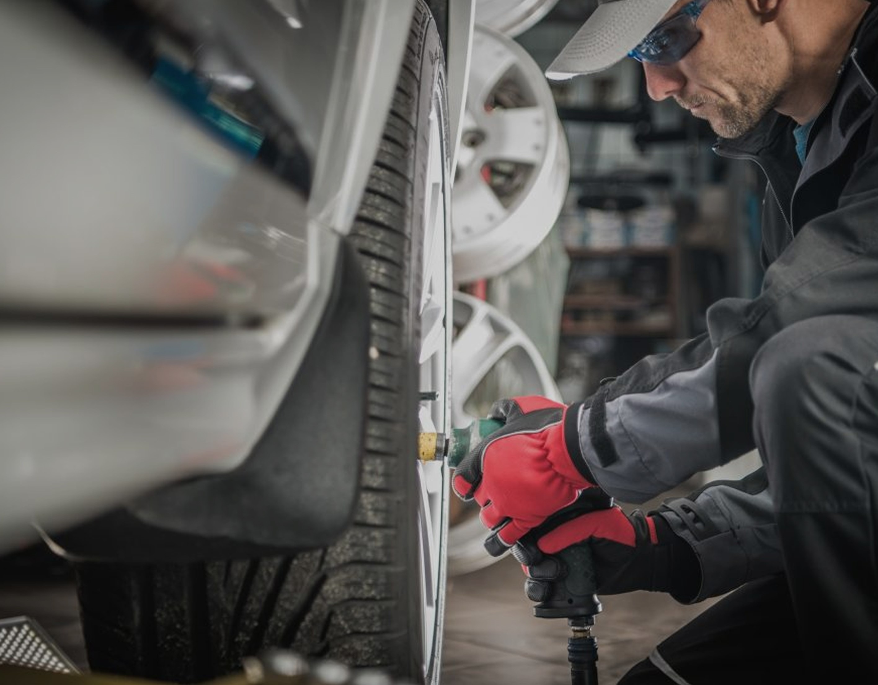 Subpage Listing Image Bandenservice | Van Egmond Automotive