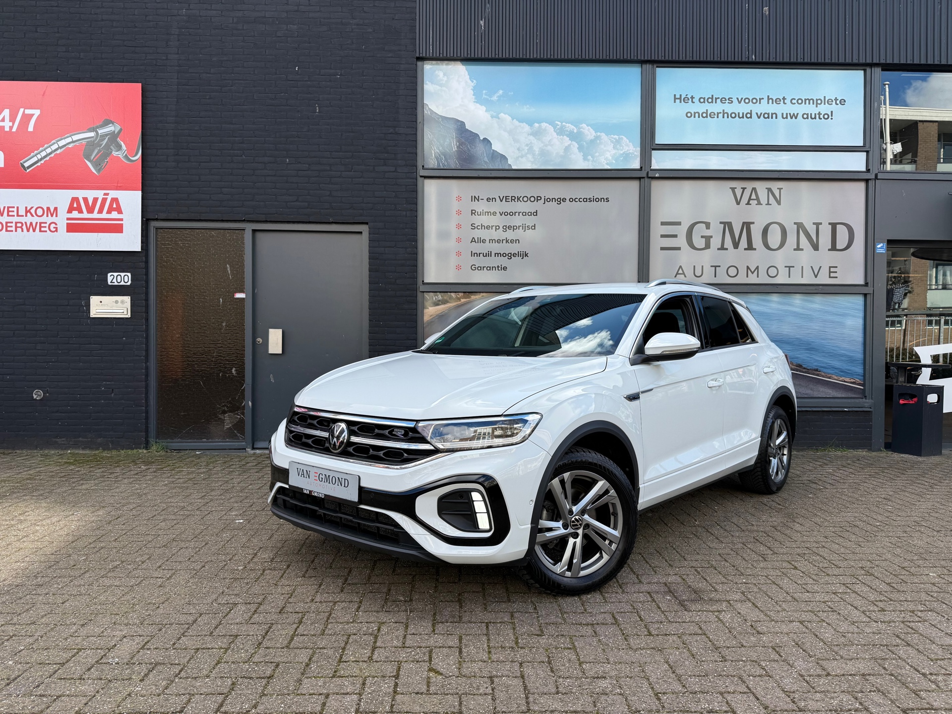 Volkswagen T-Roc 1.0 TSI R-Line Business 43483614-0.jpg | Van Egmond Automotive