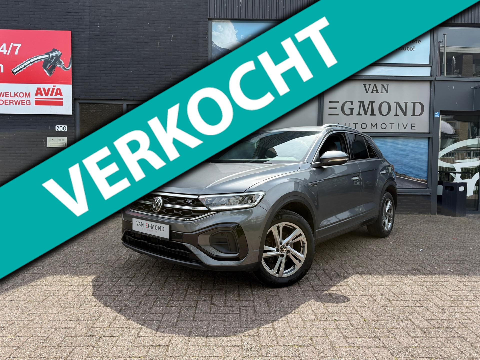 Volkswagen T-Roc 1.5 TSI R-Line 45762512-0.jpg | Van Egmond Automotive