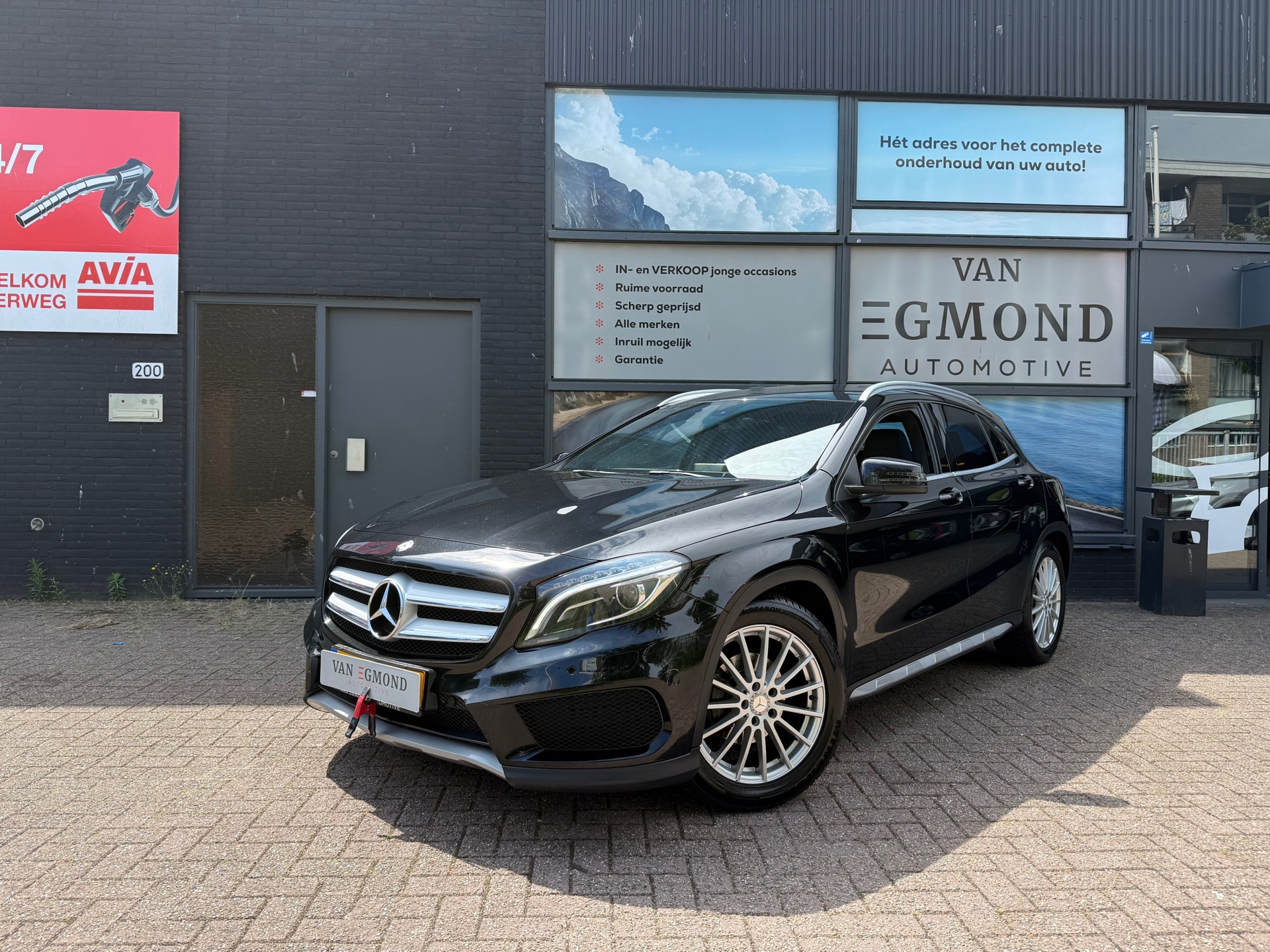 Mercedes-Benz GLA 200 Prestige, AMG pakket 46472809-0.jpg | Van Egmond Automotive