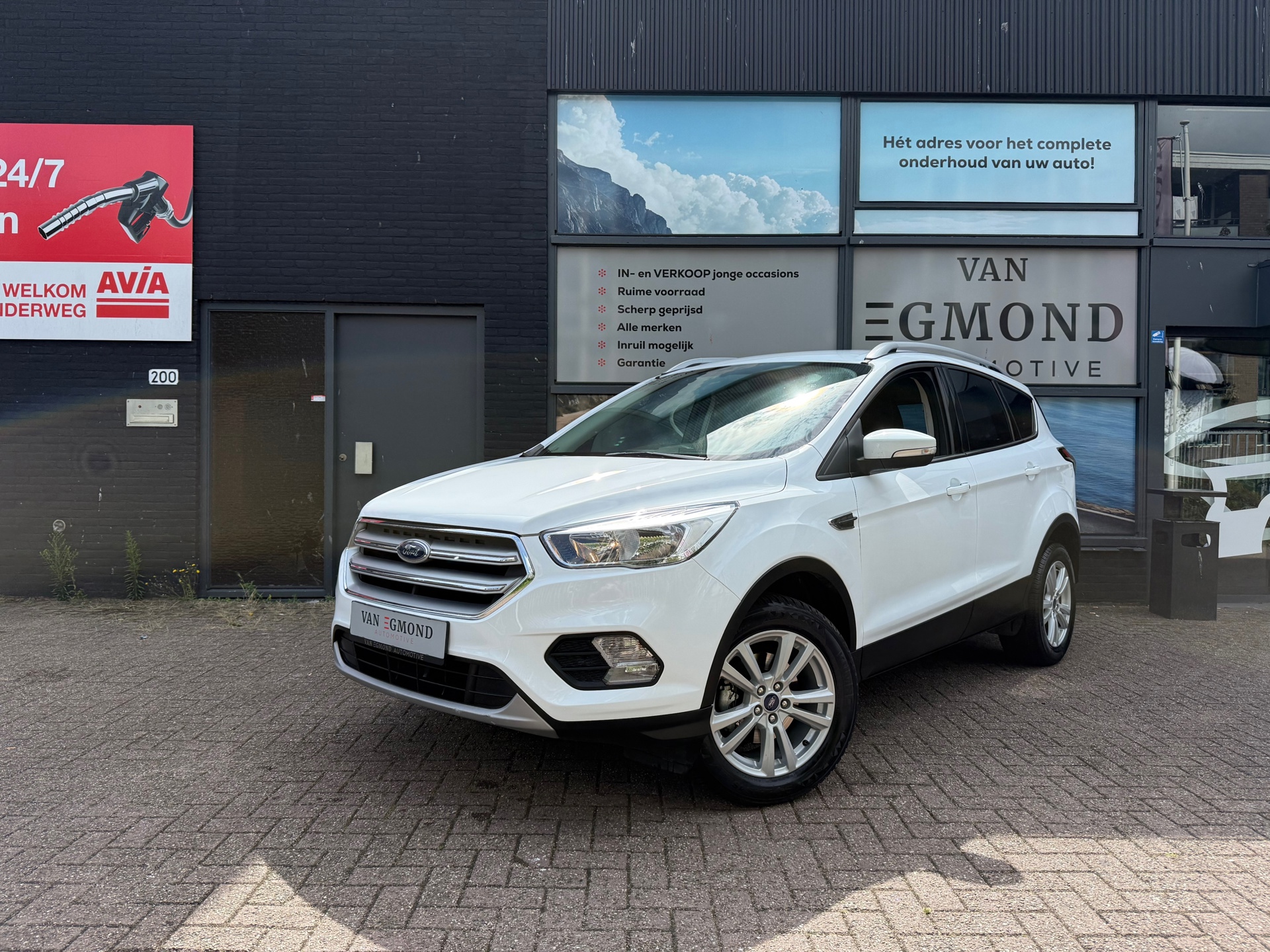 Ford Kuga 1.5 EcoBoost Titanium 46717357-0.jpg | Van Egmond Automotive