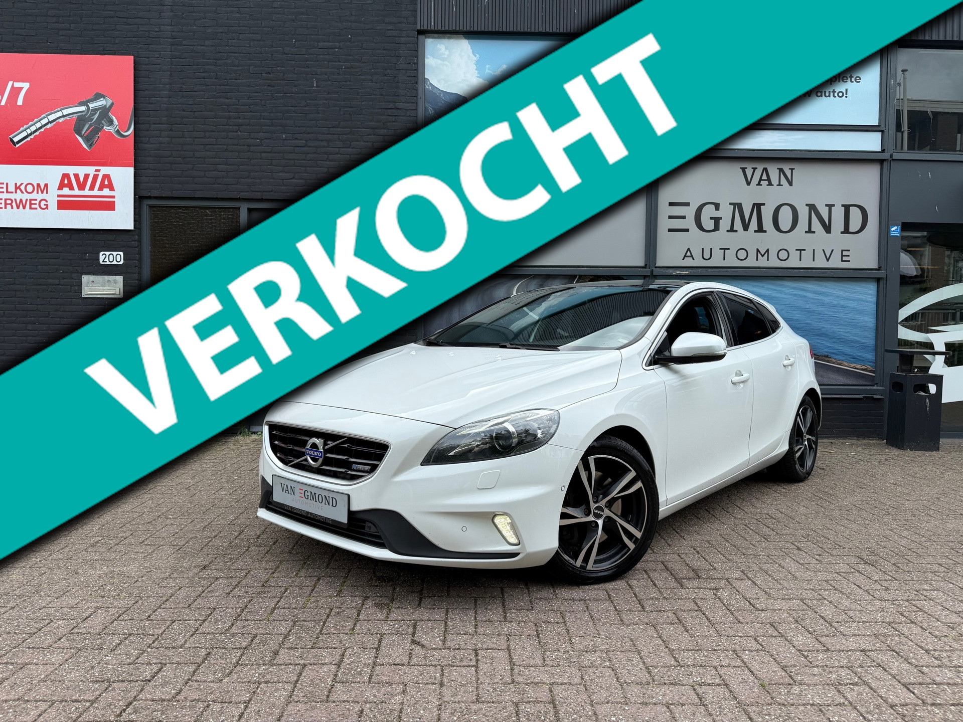 Volvo V40 2.0 D4 R-Design Business 46883809-0.jpg | Van Egmond Automotive