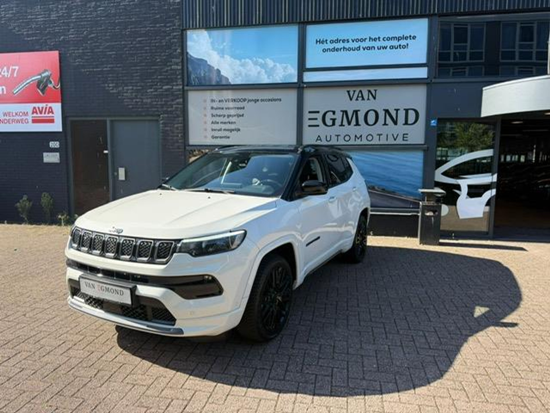 Jeep Compass 4xe 240 Plug-in Hybrid Electric S 47071661-0.jpg | Van Egmond Automotive