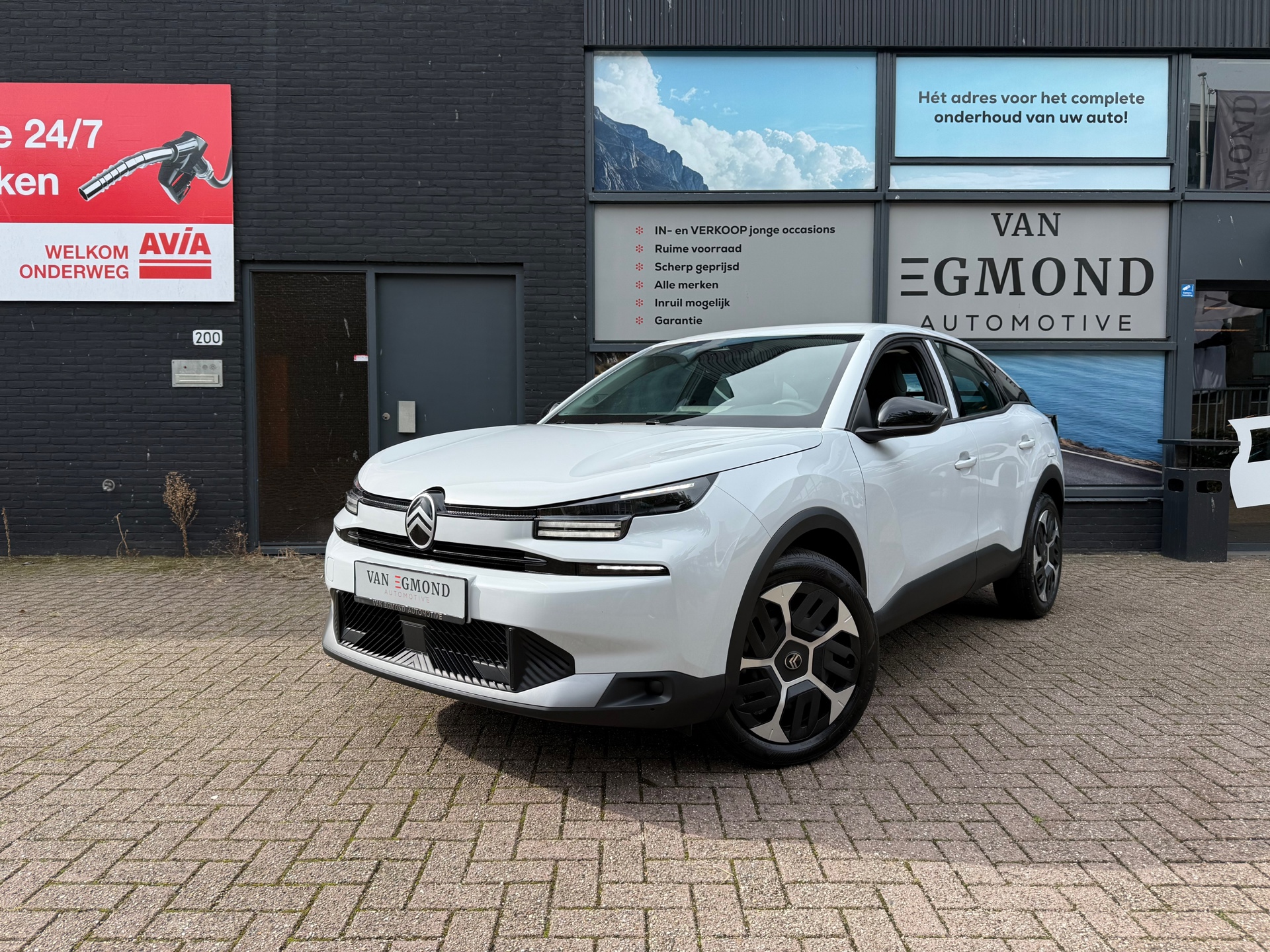 Citroën C4 1.2 Hybrid 145pk Plus 47508759-0.jpg | Van Egmond Automotive