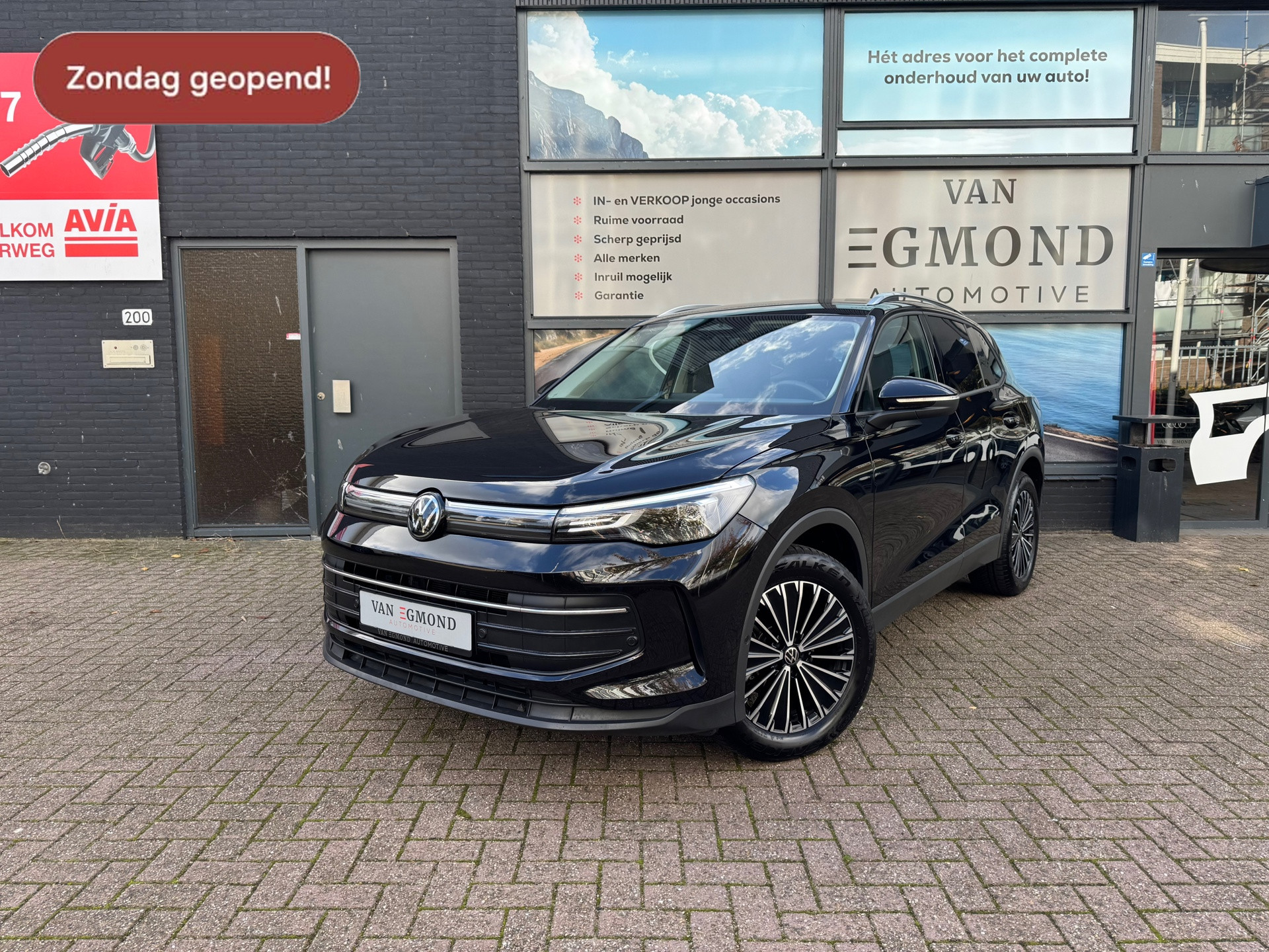 Volkswagen Tiguan 1.5 eTSI Life Edition 48649172-0.jpg | Van Egmond Automotive