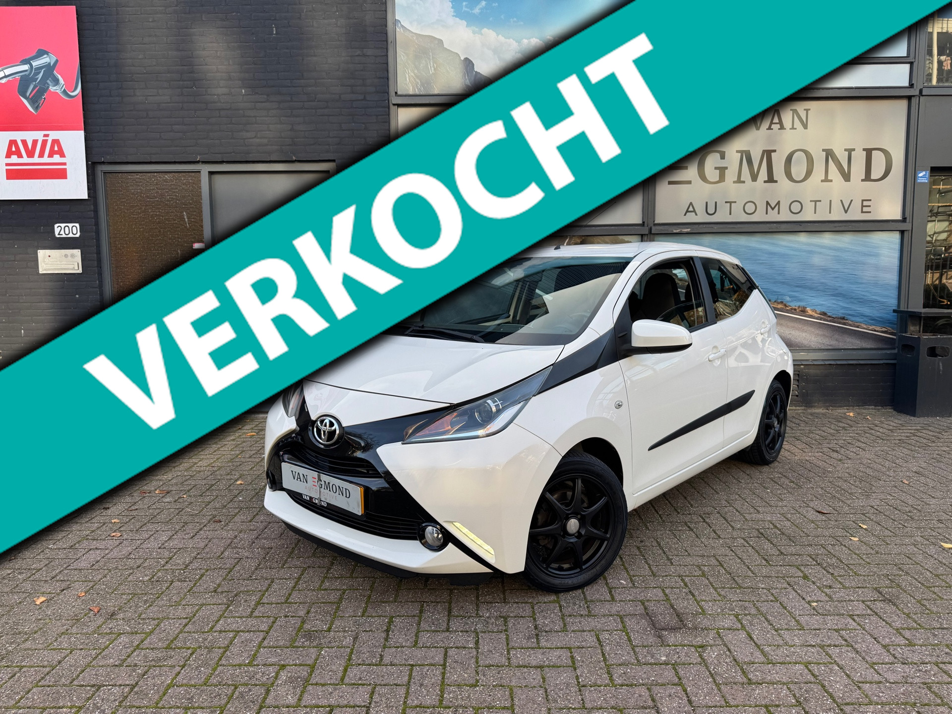 Toyota Aygo 1.0 VVT-i x-play 48834692-0.jpg | Van Egmond Automotive