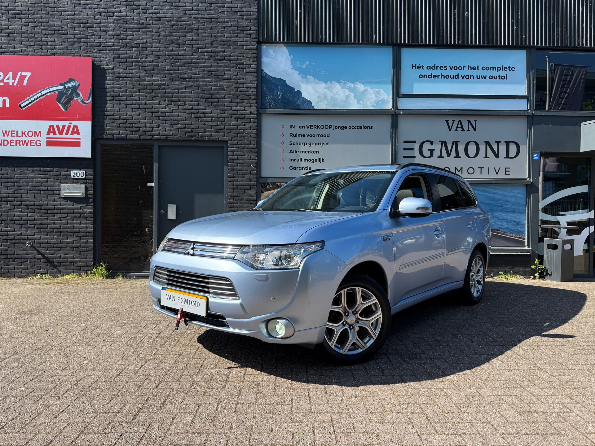 Mitsubishi Outlander 2.0 PHEV Instyle 45082943-0.jpg | Van Egmond Automotive