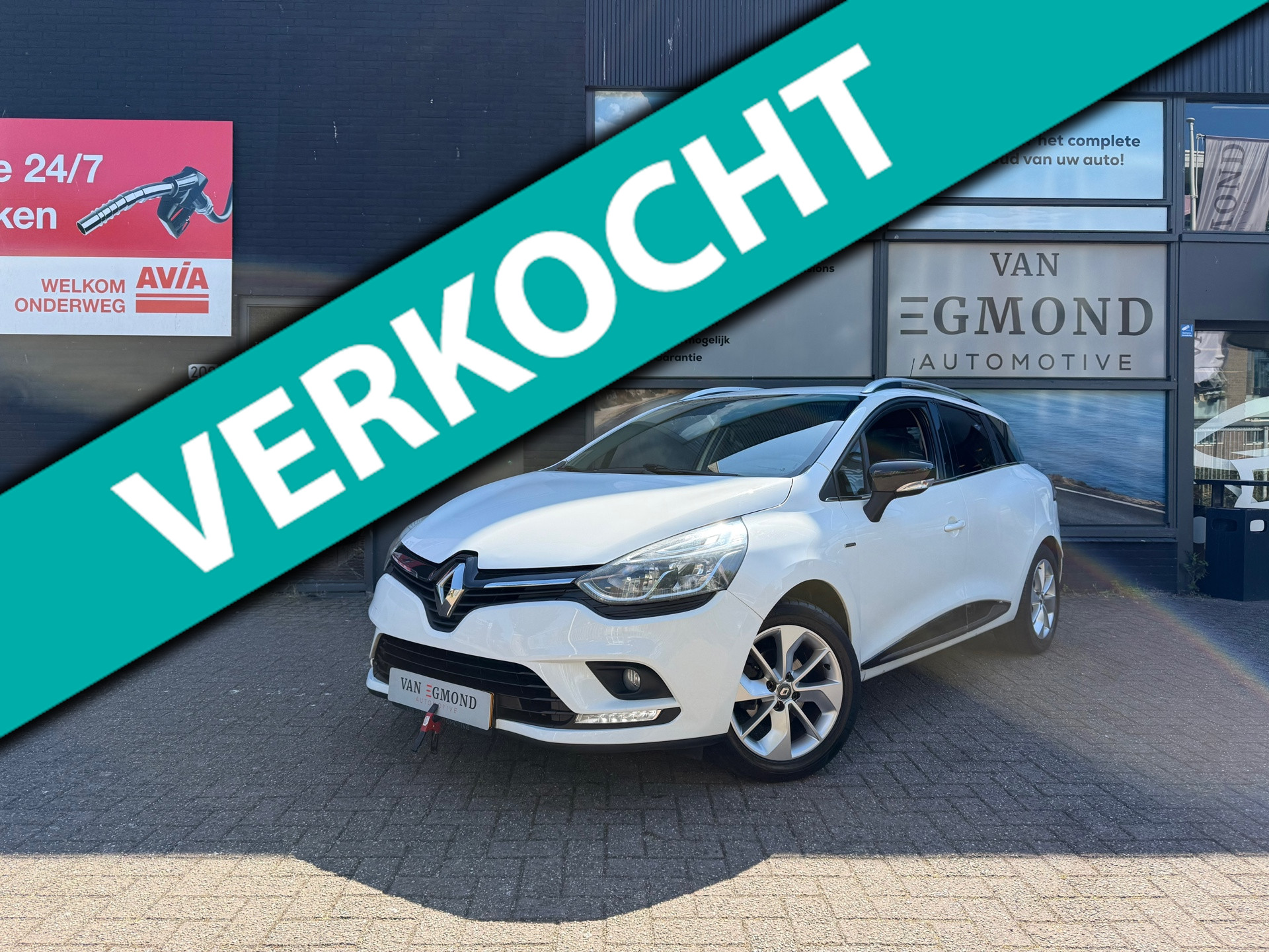 Renault Clio Estate 0.9 TCe Limited 45085220-0.jpg | Van Egmond Automotive