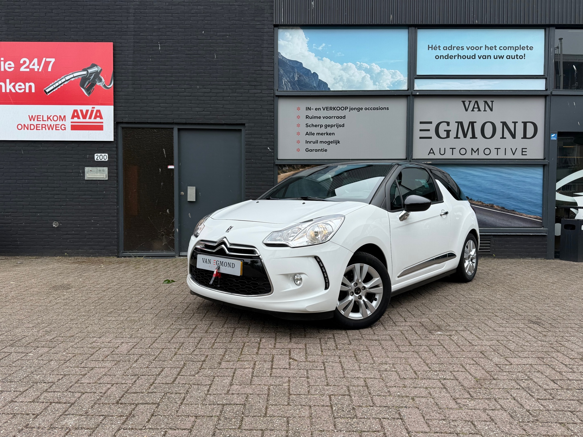 DS DS 3 1.2 PureTech So Chic 45339322-0.jpg | Van Egmond Automotive