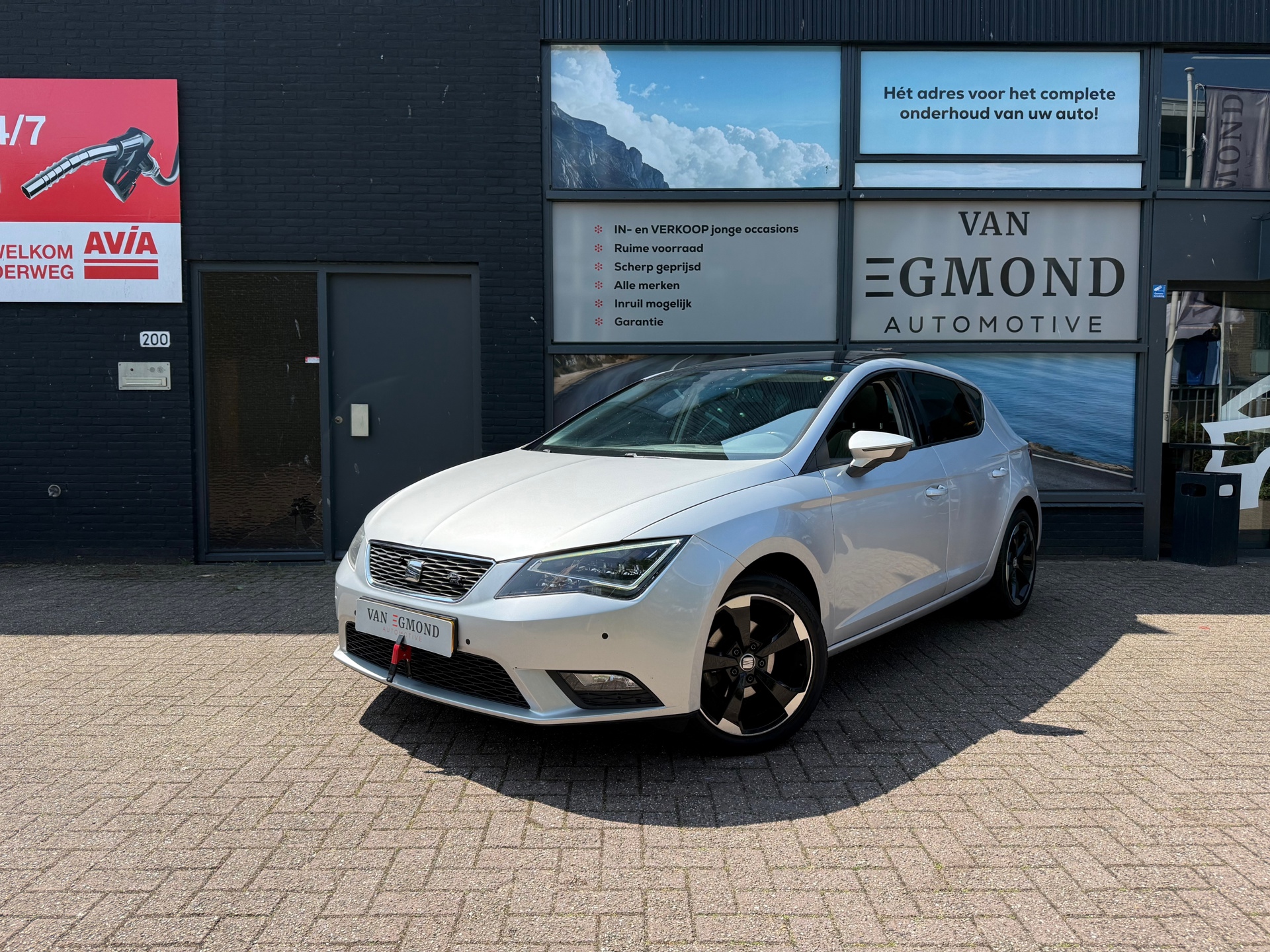SEAT Leon 1.2 TSI Style Business 45653003-0.jpg | Van Egmond Automotive