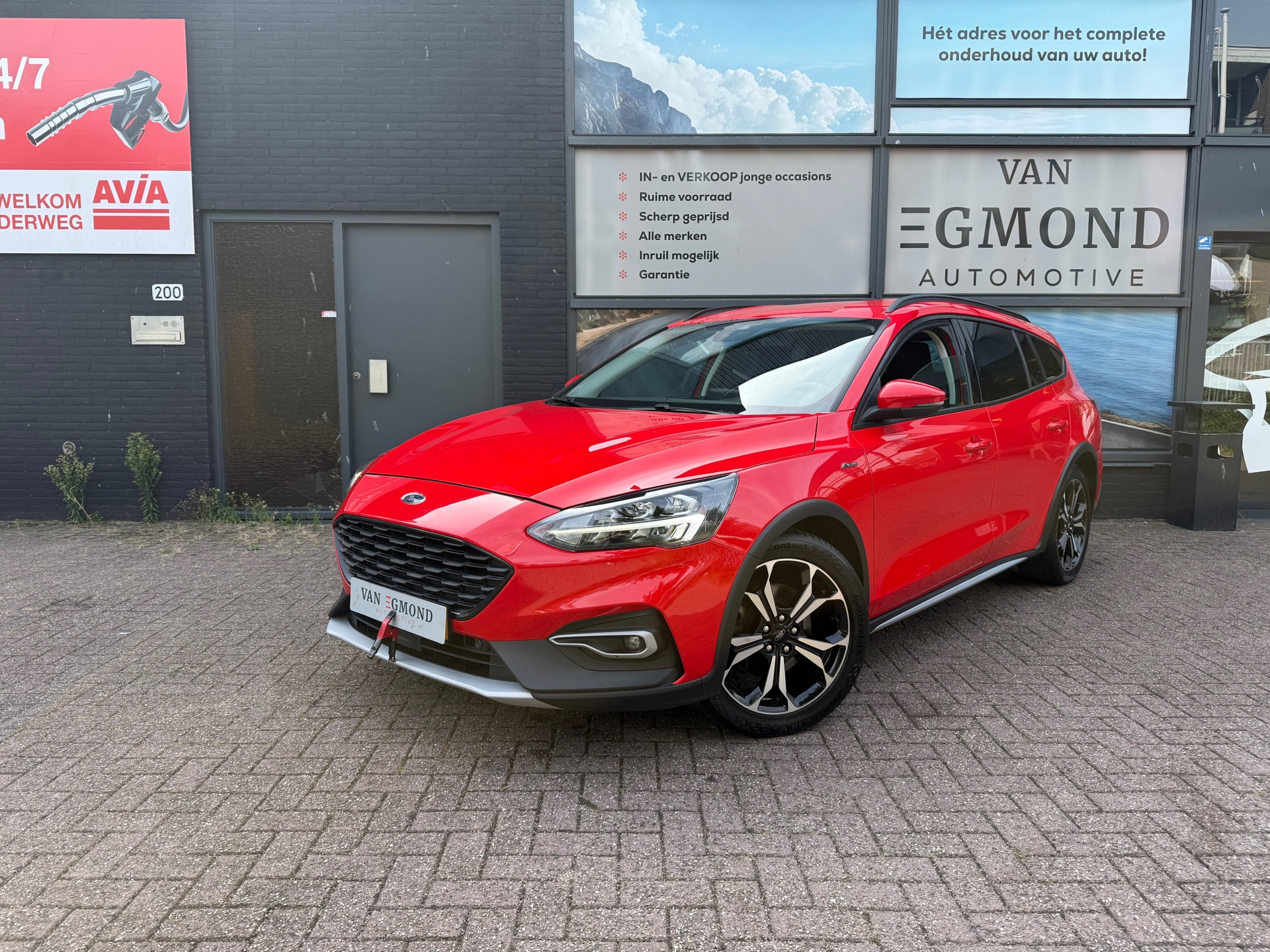 Ford Focus Wagon 1.5 EcoBoost Active Business 47180196-0.jpg | Van Egmond Automotive