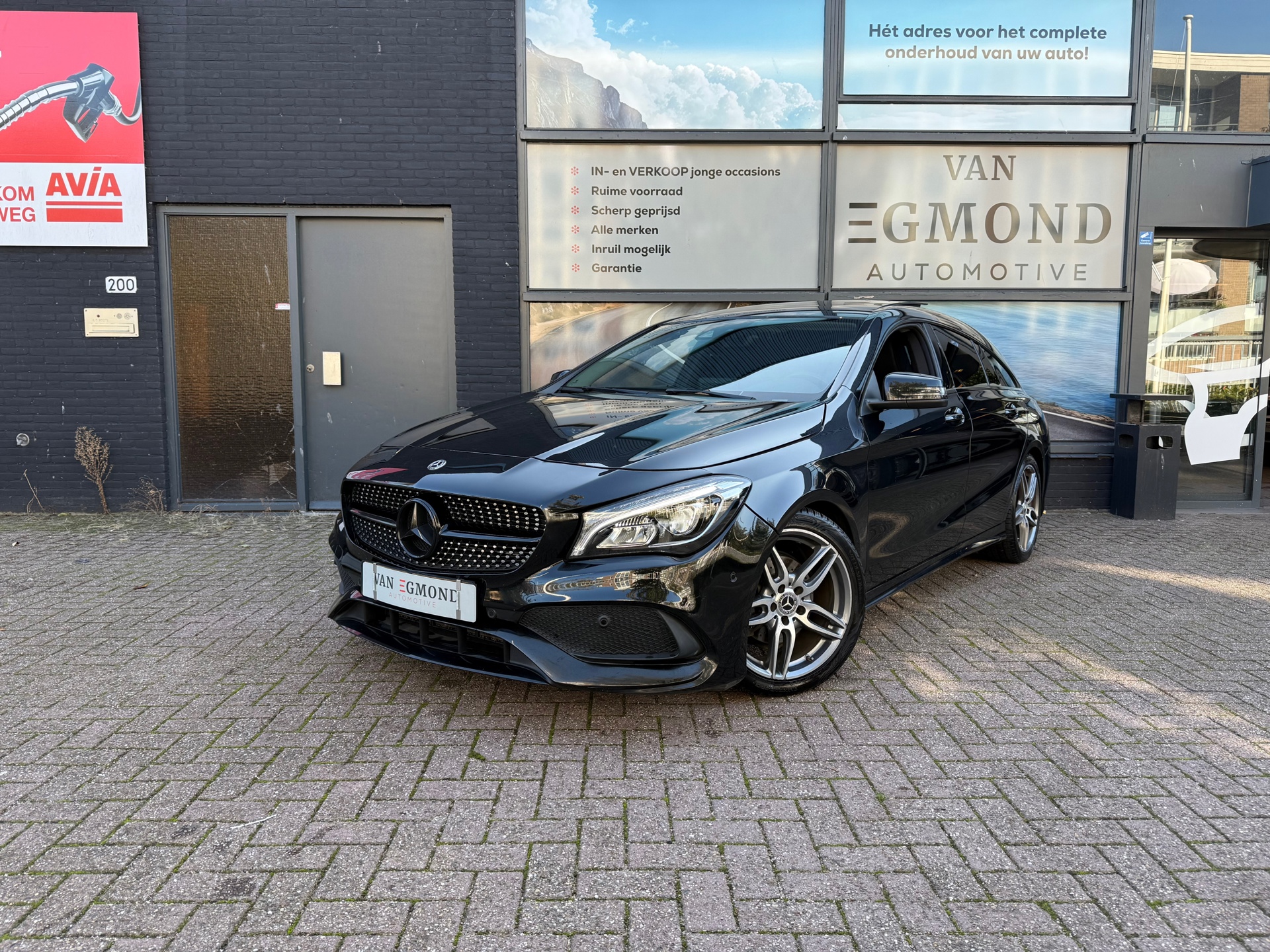 Mercedes-Benz CLA Shooting Brake 180 Business Solution AMG Upgrade Edition 47763257-0.jpg | Van Egmond Automotive