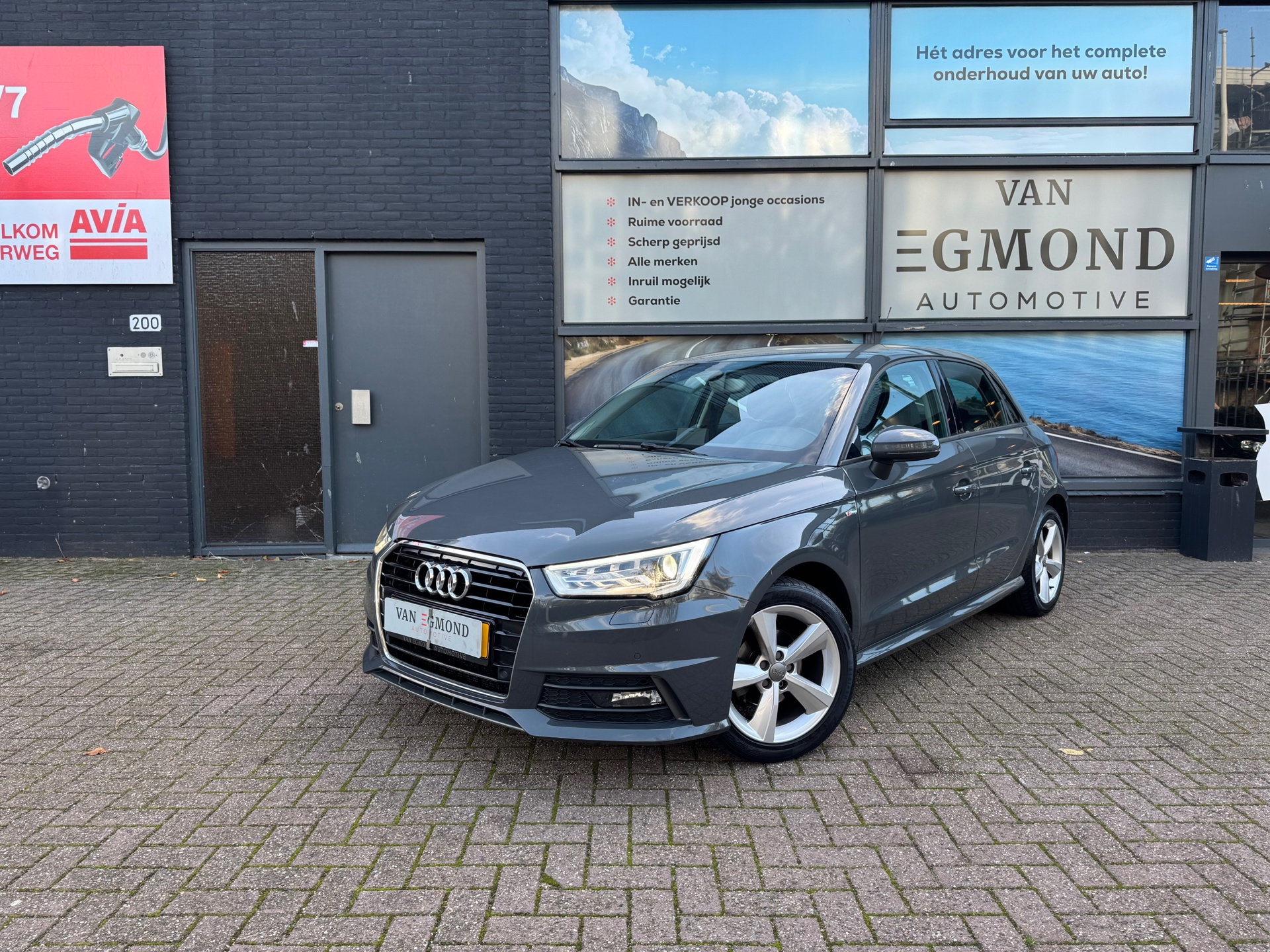 Audi A1 Sportback S-Line 1.0 TFSI 48718711-0.jpg | Van Egmond Automotive